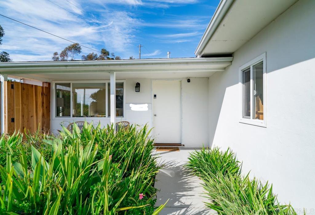 1504 Valencia Street