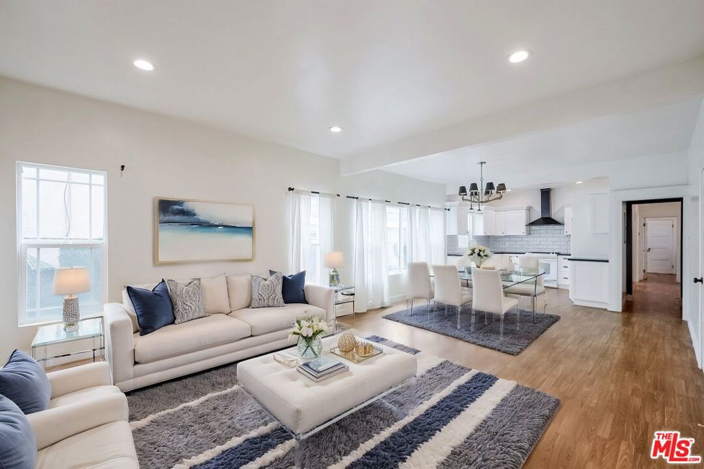 Properties 3 6110 N De Longpre Avenue