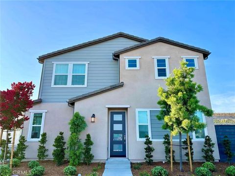 761 Jasper St. Rancho Mission Viejo CA 92694