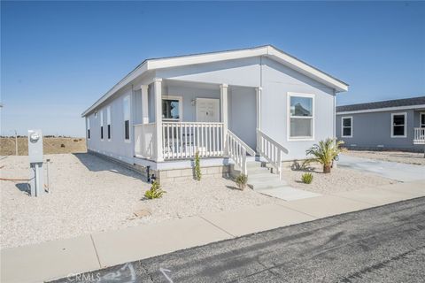 Photo of 12550 Main Street #151, Hesperia, CA 92345 (MLS # DW26042251)