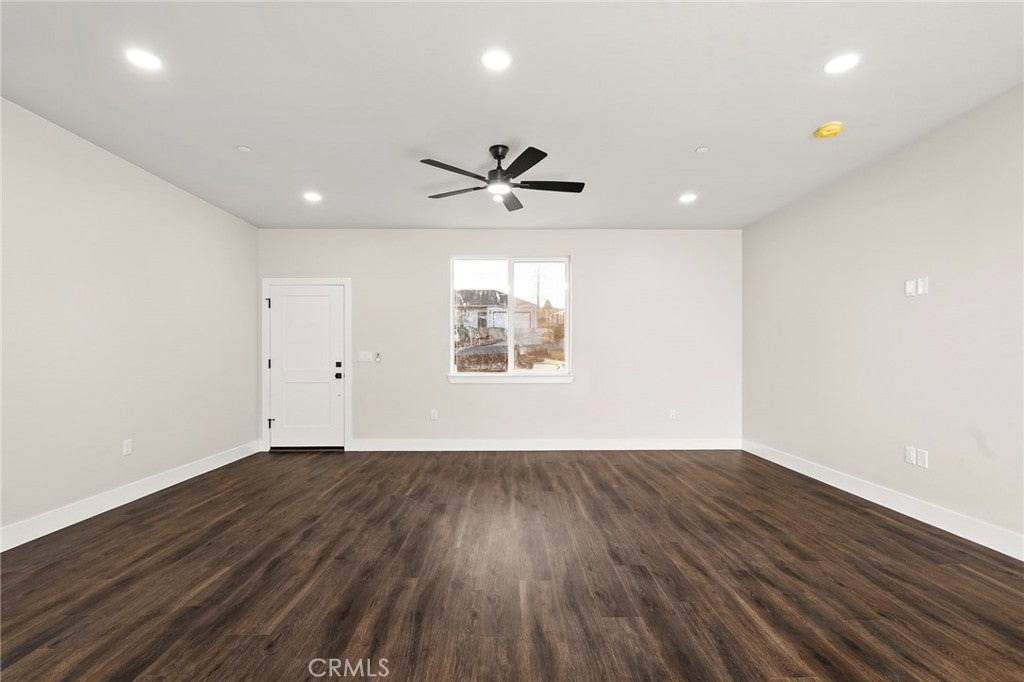 5820 Golden Oaks Road