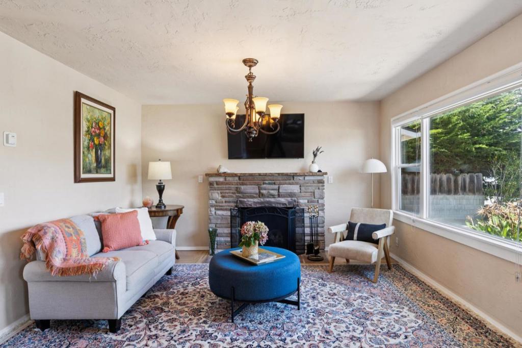 1000 Portola Drive