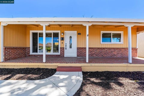 Photo of 17242 Via El Cerrito, San Lorenzo, CA 94580 (MLS # 41148469)