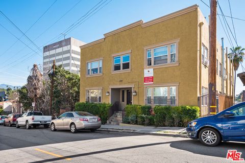Photo of 1044 N BONNIE BRAE Street #206, Los Angeles, CA 90026 (MLS # 25610571) Photo of 1044 N BONNIE BRAE Street #206, Los Angeles, CA 90026 (MLS # 25610571)