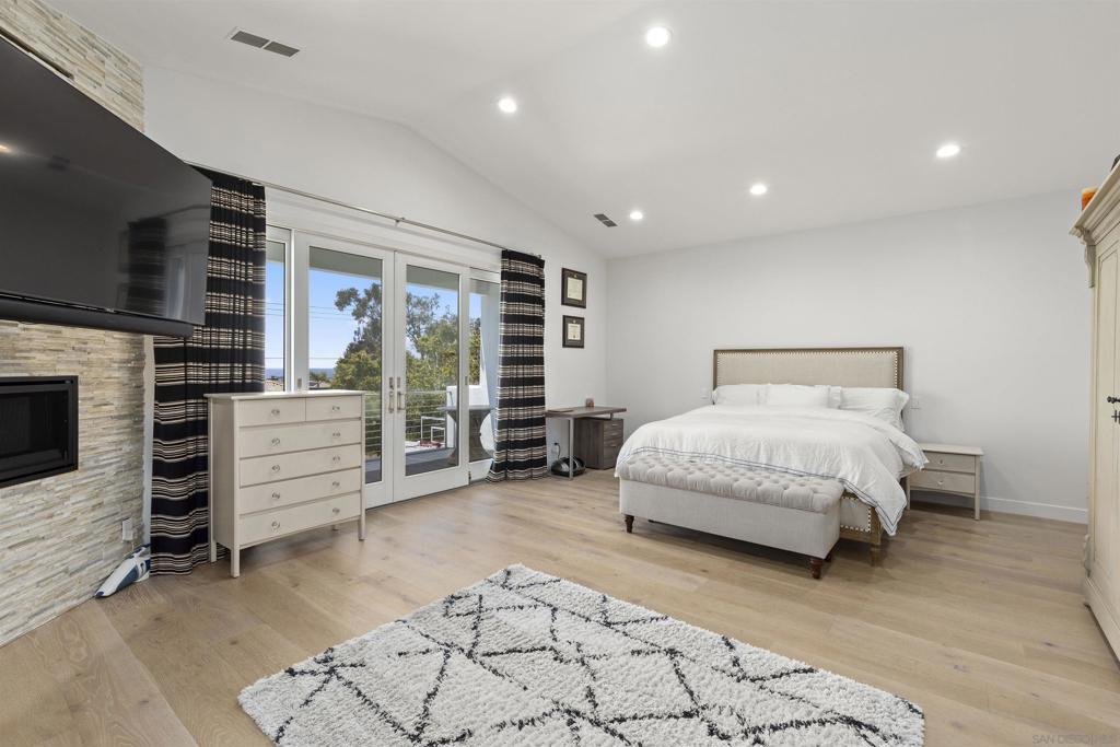 Del Mar - Residential Lease