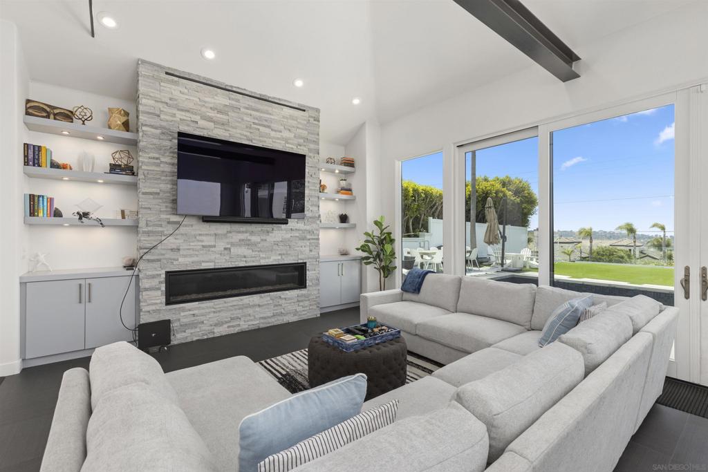 Del Mar - Residential Lease