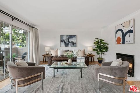 Photo of 1228 14th Street #104, Santa Monica, CA 90404 (MLS # 25594229)