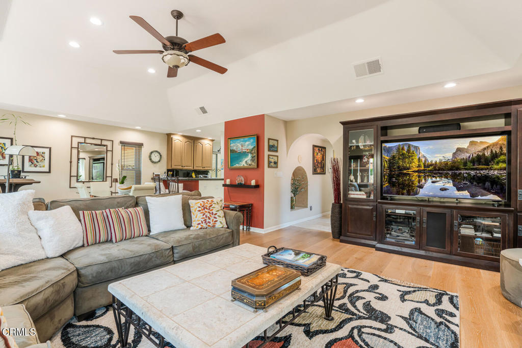 Oxnard Shores 02 - 127702 - Residential