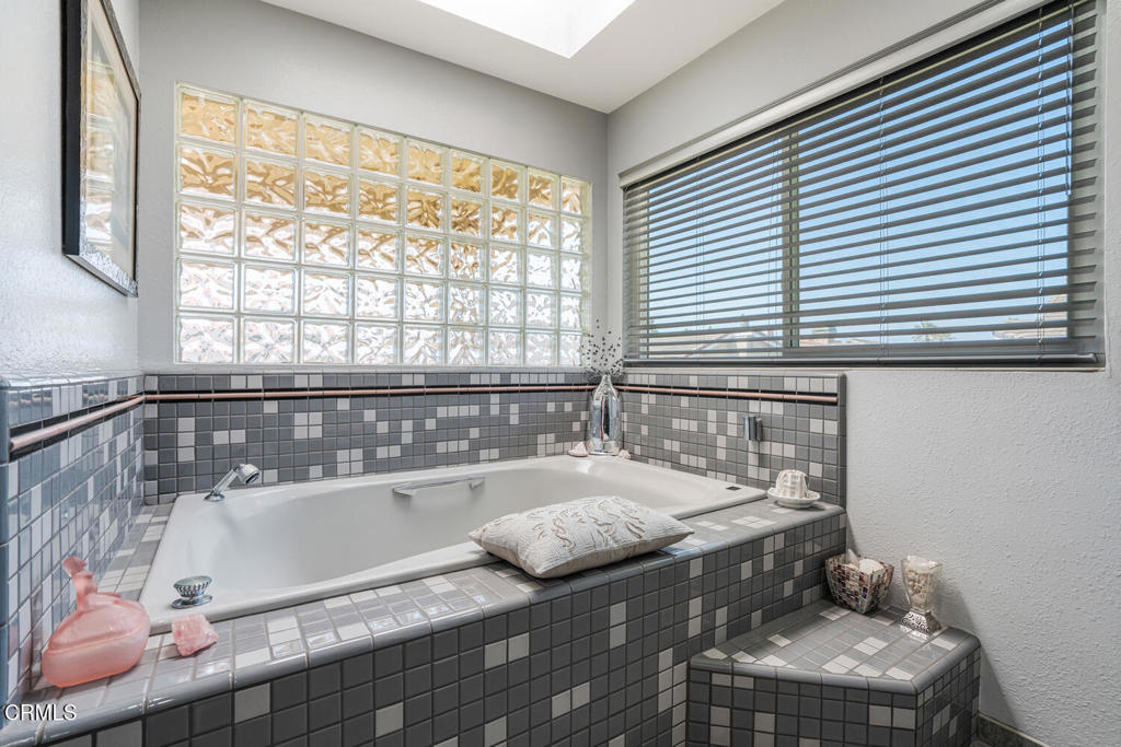 Oxnard Shores 02 - 127702 - Residential