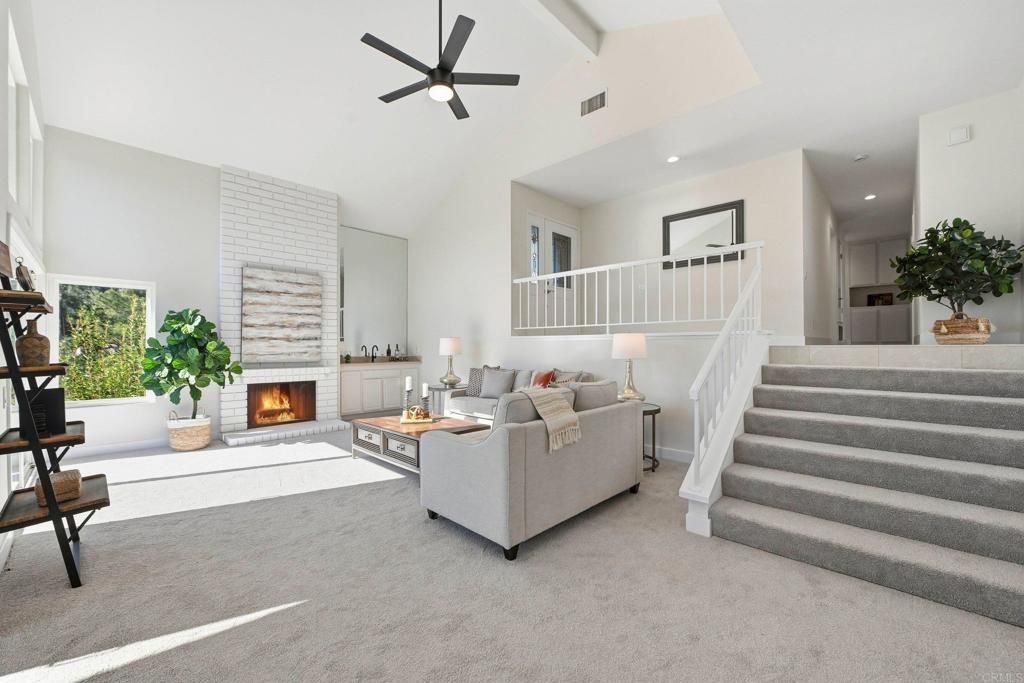 Photo of 1475 Mercado Gln, Escondido, CA 92026 (MLS # NDP2600521)