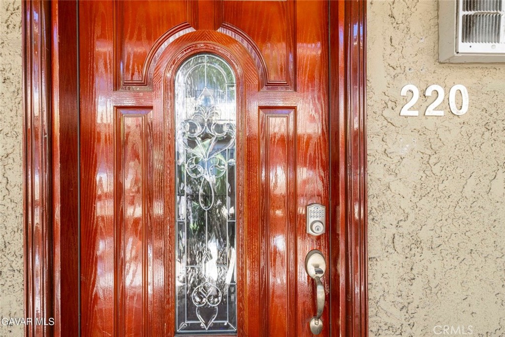 3220 Altura Avenue 220