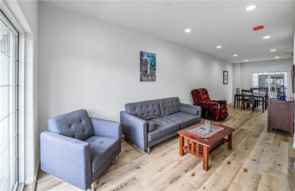 1101 N Maclay 4