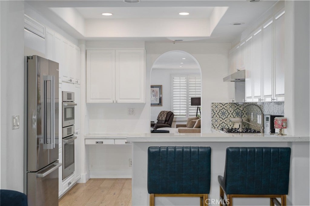11740 W Sunset Boulevard 14