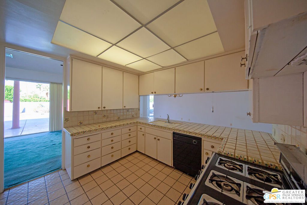 Magnesia Falls Cove - Residential