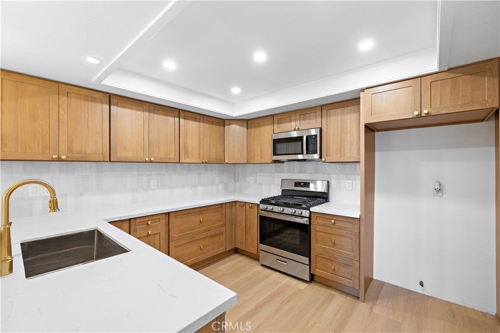 16512 Blackbeard Lane 204