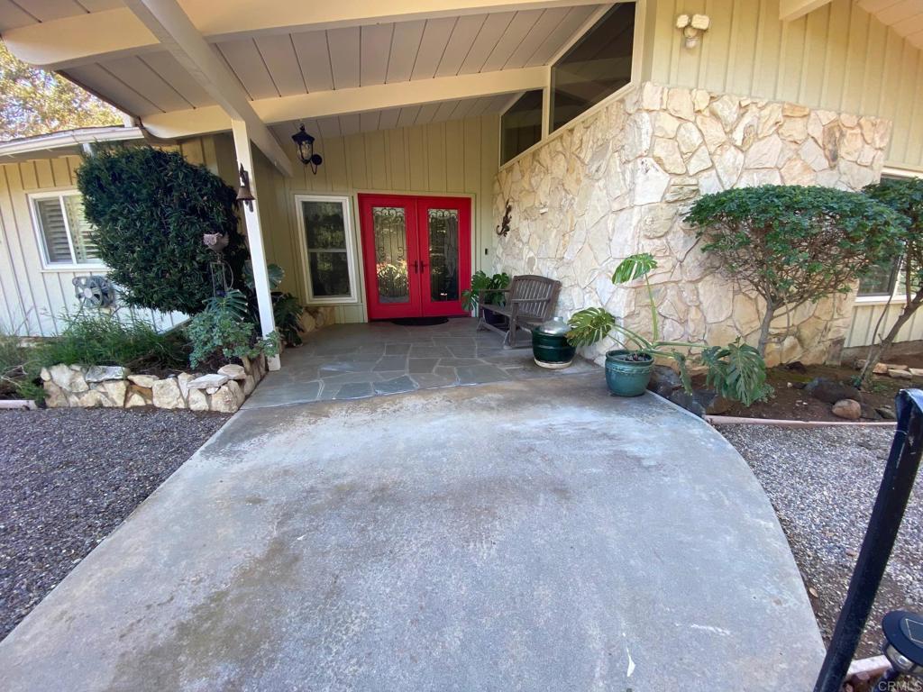 25915 Jesmond Dene RD