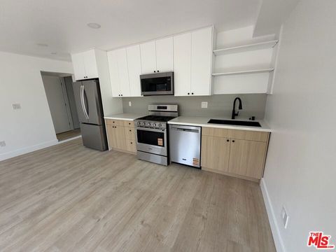 Photo of 2106 Pisani Place #1, Venice, CA 90291 (MLS # 26836509)