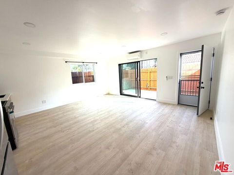 Photo of 2106 Pisani Place #1, Venice, CA 90291 (MLS # 26836509)