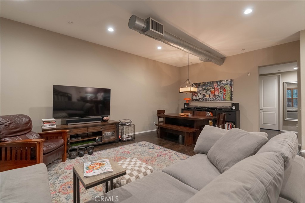 Fullerton Crest (FUCR) - Residential
