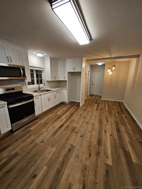 Photo of 520 Glover AVE AVE #B, Chula Vista, CA 91910 (MLS # 260019761SD)