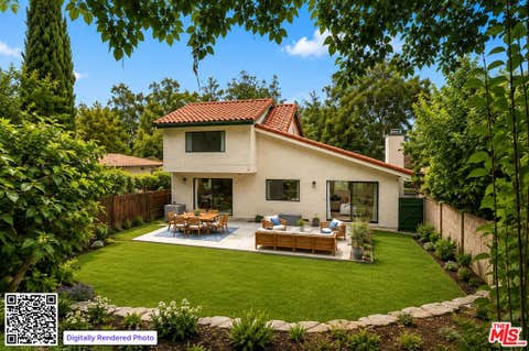 Photo of 22522 Avenue San Luis, Woodland Hills, CA 91364 (MLS # 26841471)