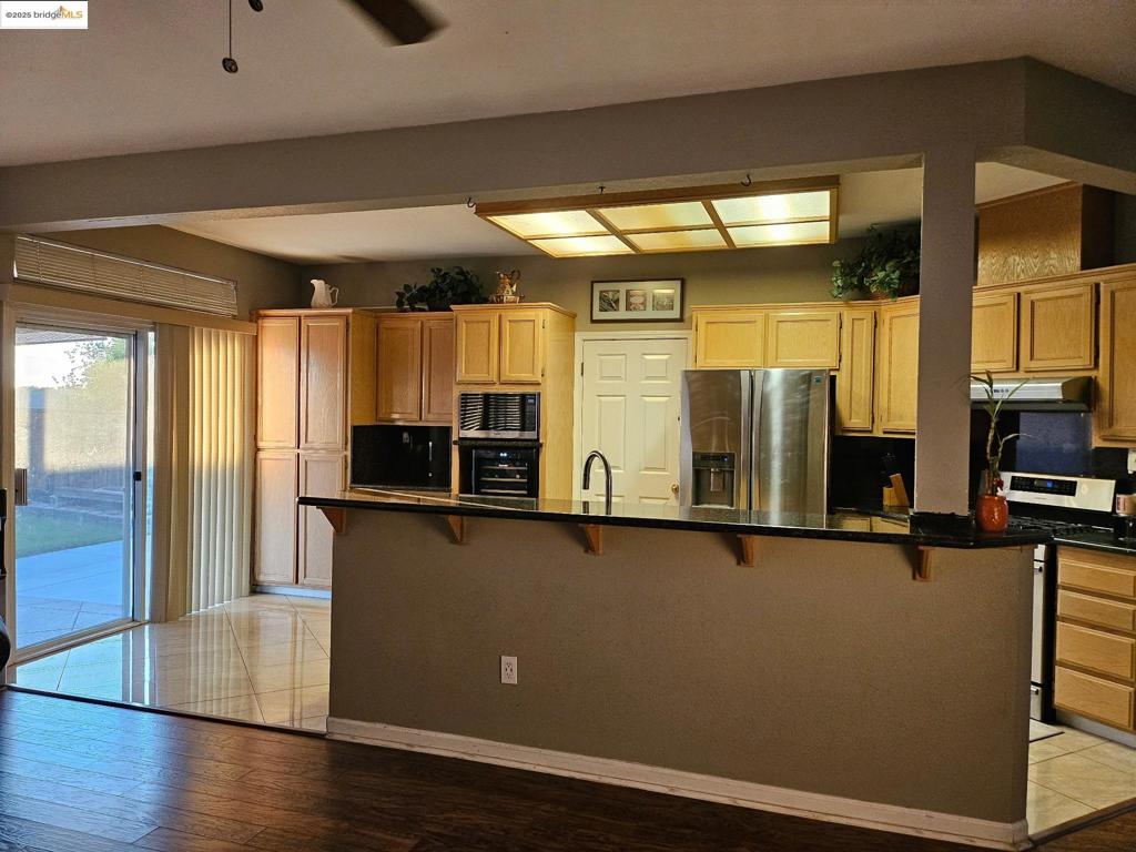 NEWPORTLAG - Residential Lease