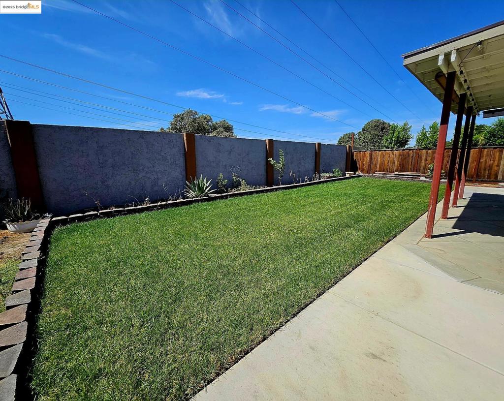 NEWPORTLAG - Residential Lease