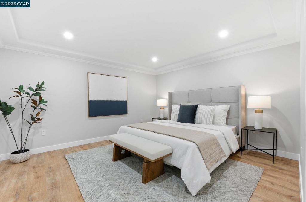 ROSSMOOR - Residential