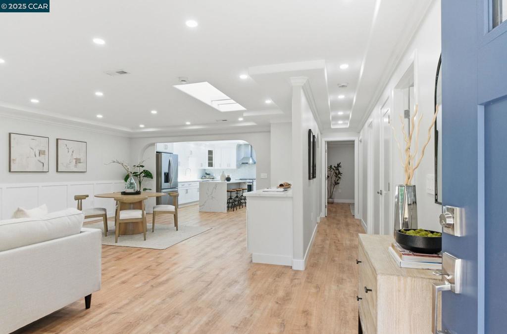 ROSSMOOR - Residential