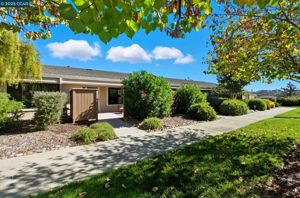 ROSSMOOR - Residential