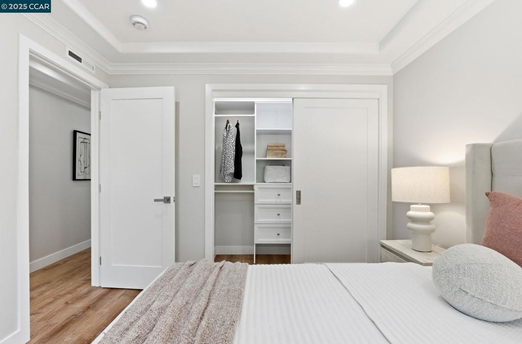 ROSSMOOR - Residential
