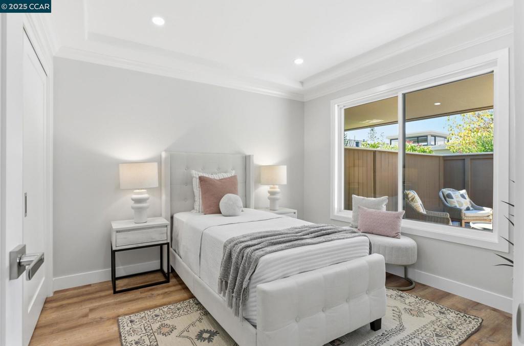 ROSSMOOR - Residential