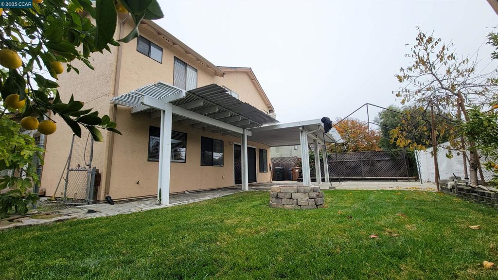 COUNTRY HILLS - Residential