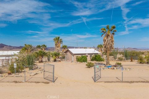 Photo of 380 Mack Lane, 29 Palms, CA 92277 (MLS # JT25118643) Photo of 380 Mack Lane, 29 Palms, CA 92277 (MLS # JT25118643)