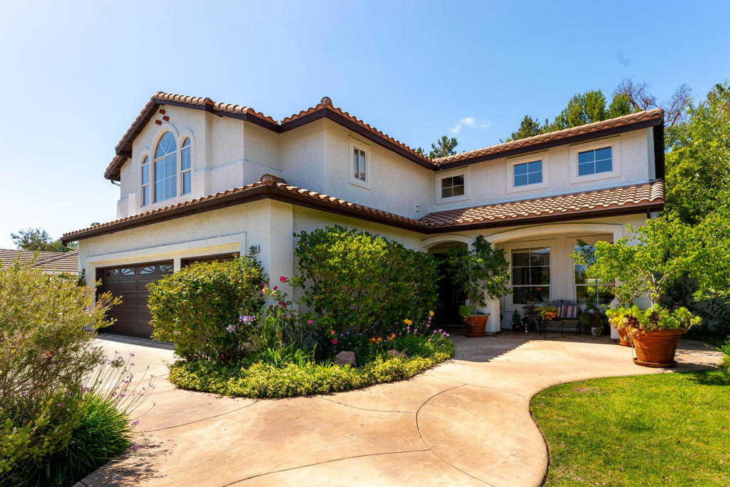 2039 Alborada Drive