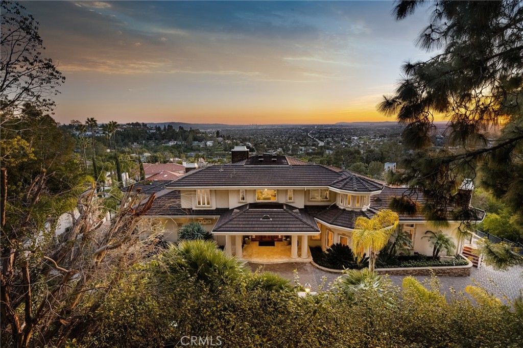 Photo of 10322 Saint Charles Way, North Tustin, CA 92705 (MLS # PW26002377)