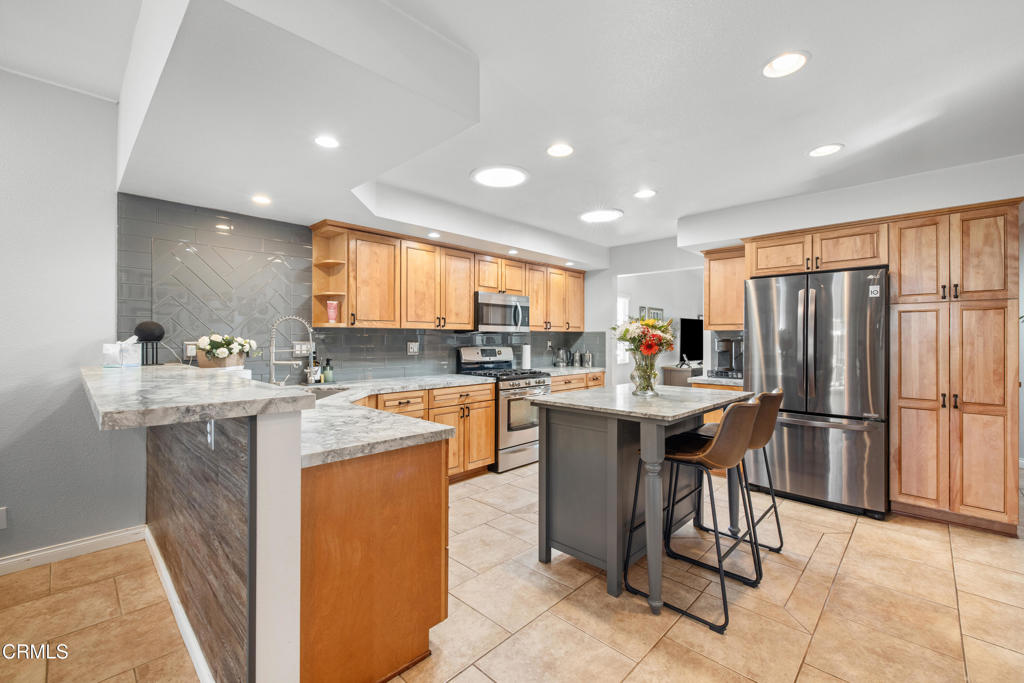 Properties 3 1420 Joliet Place