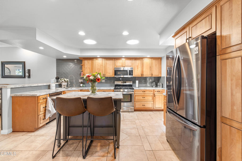 Properties 2 1420 Joliet Place