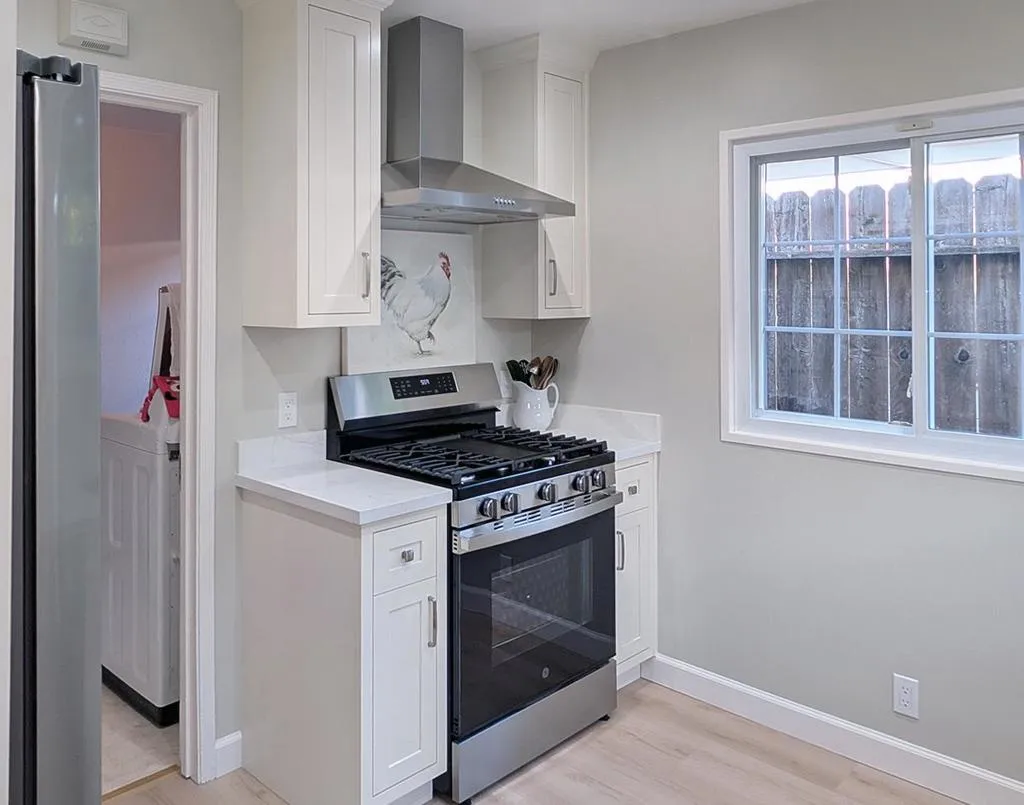 San Mateo, California 94401, United States, 3 Bedrooms Bedrooms, ,2 BathroomsBathrooms,Residential,Active,215659