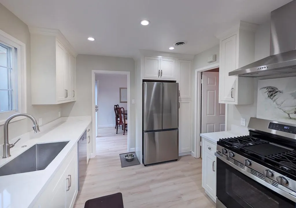 San Mateo, California 94401, United States, 3 Bedrooms Bedrooms, ,2 BathroomsBathrooms,Residential,Active,215659