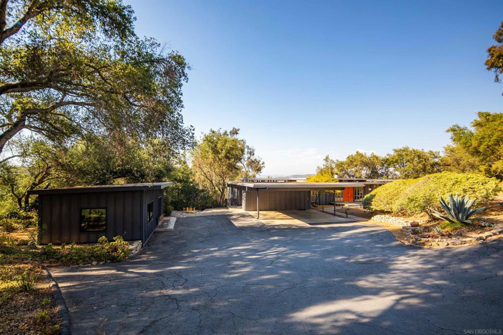 10010 Shadow Rd