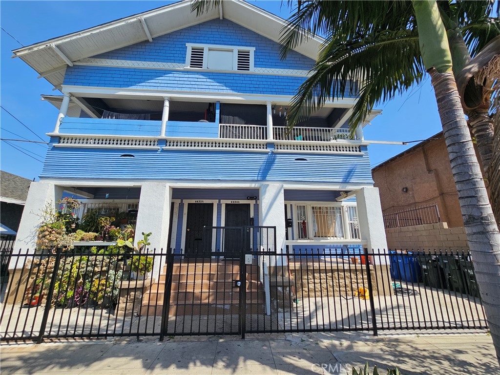 Prime Investment Opportunity and income producing property. This well kept low maintenance 8 Unit apartment building consisting of 6 Units (2 bedrooms, 1 bath) and 2 Units (1 bedroom 1 bath) with long term tenants. Six of the eight tenants have been living here for ten plus years. All remodeled extensively around seven years ago, newer electrical, plumbing, interior and exterior, newer kitchens, bathrooms, tile, carpet, laminate flooring throughout, and much more. The roof on both buildings was replaced around 4 years ago and foundation reinforced. All units have their own water shut off valve and seven of the eight water heaters have been replaced. Rents are currently below market value, allowing upside in rental income for the new buyer. There is 4 units facing Wesley Ave and the other 4 units facing Hoover St. All separate electrical and gas meters. Nearby destinations include the University of Southern California, LA Memorial Coliseum, BMO Stadium, Exposition Park, Lucas Museum of Narrative Art, Natural History Museum, and California Science Center. For commuters, the 10 and 110 Freeways are minutes away, providing access throughout Greater Los Angeles.