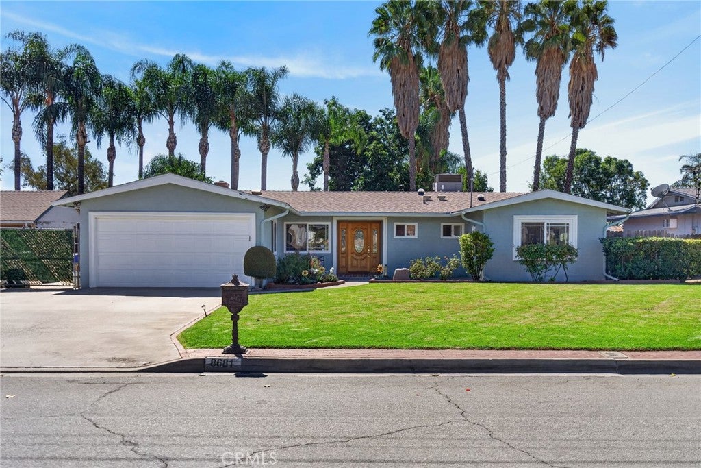 8681 La Grande Street