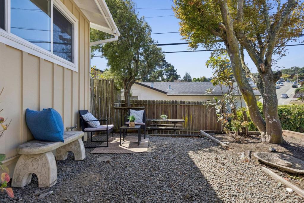 2595 Sherwood Drive