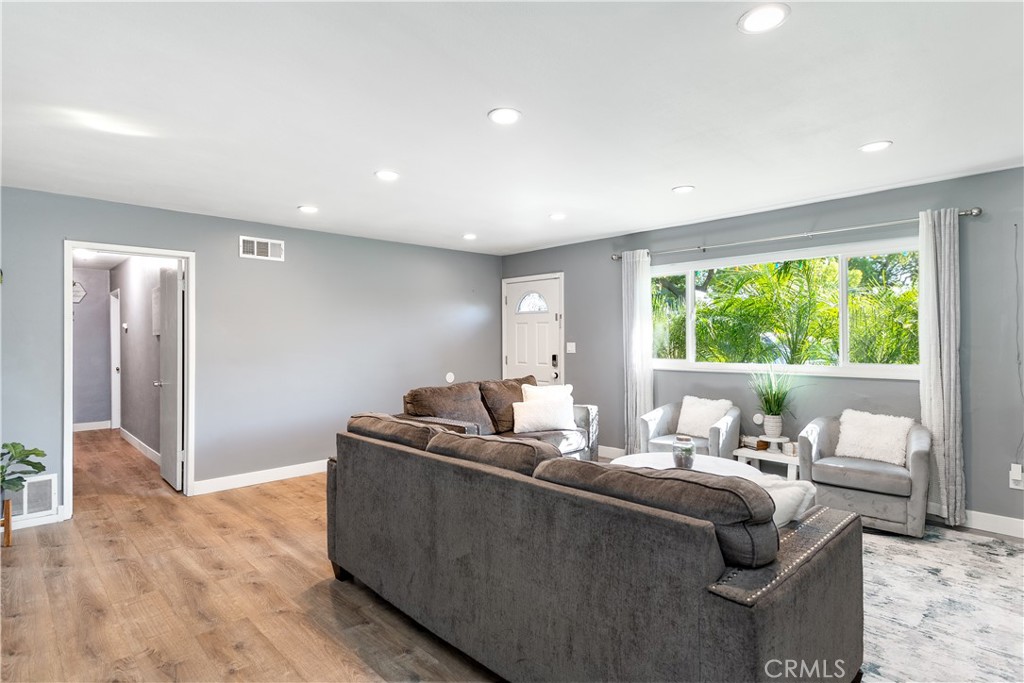 3591 Lillian Street