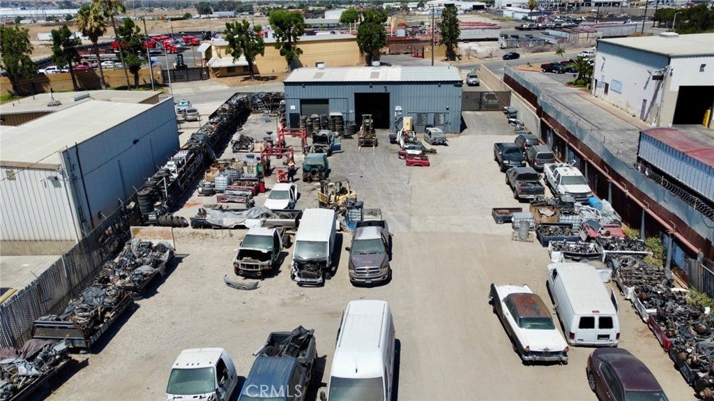 2821 Industrial Drive