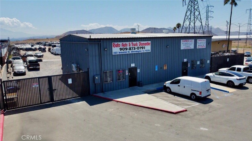 2821 Industrial Drive