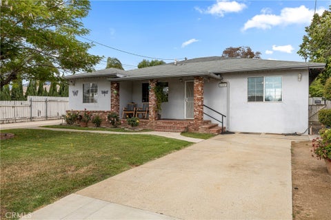 Photo of 13709 4th Street, Yucaipa, CA 92399 (MLS # CV26098461)