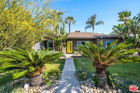 Photo of 3416 W Clark Avenue, Burbank, CA 91505 (MLS # 26838709)