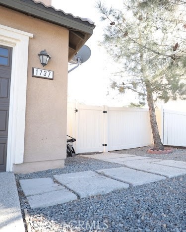 1737 Wheelbarrow Way